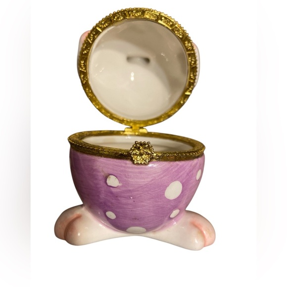 Pink and White Bunny Decor with Cheerful Accents - Picture 4 of 6